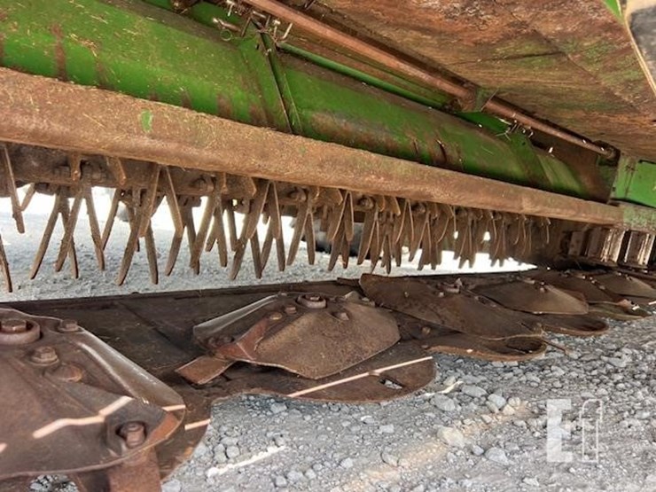 2011-john-deere-r450-image-23