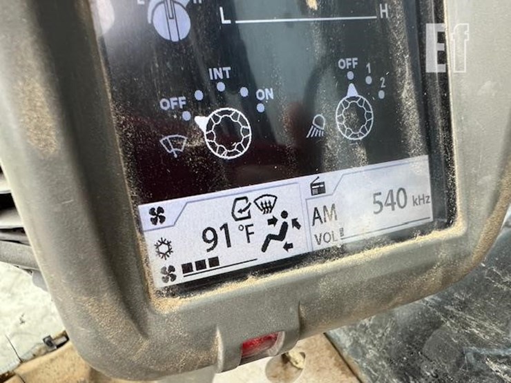 2014-deere-290g-lc-image-48