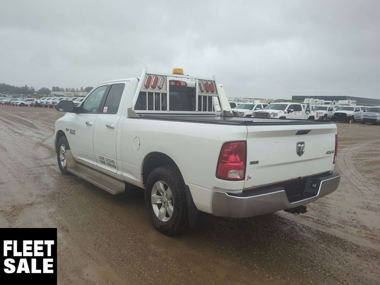 2014-ram-1500-slt-image-3