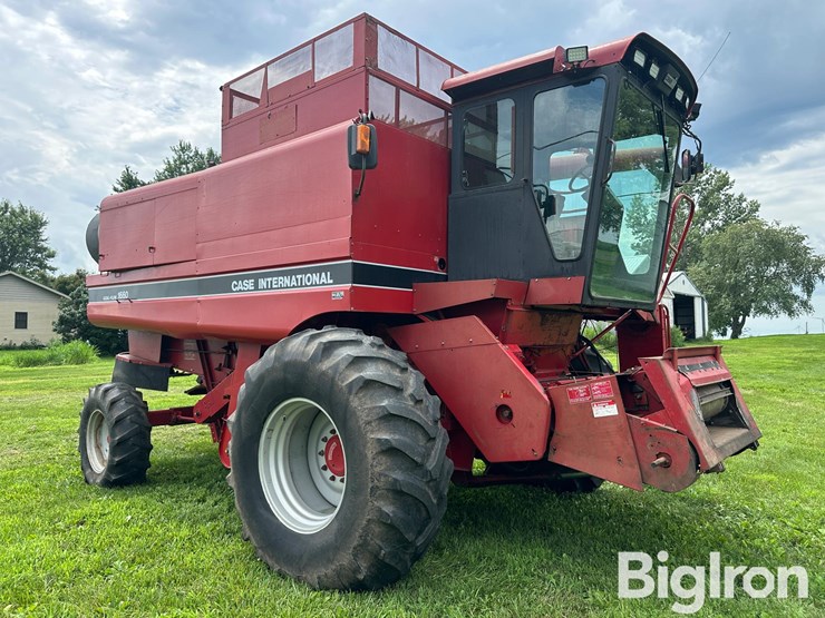 1989-case-ih-1660-image-3