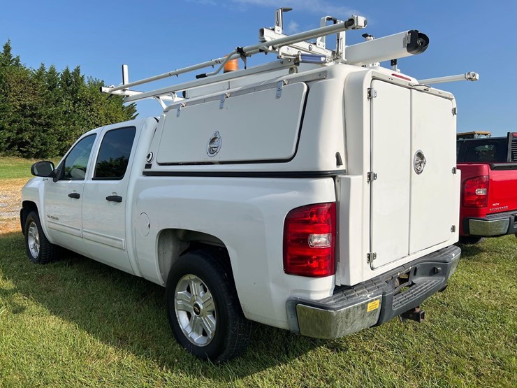 2010-chevrolet-silverado-image-10