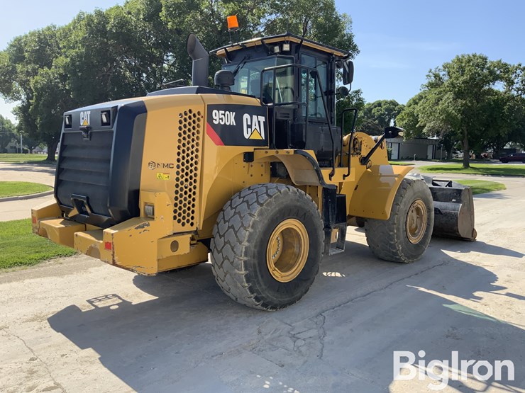 2014-caterpillar-950k-image-5