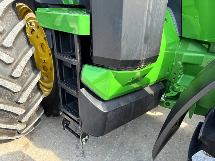 2022-john-deere-8r-310-image-21
