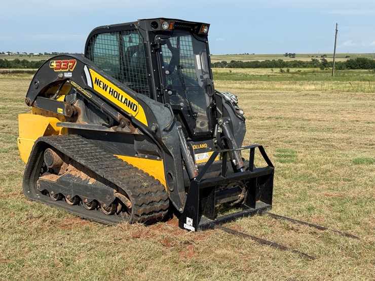 new-holland-c337-image-1
