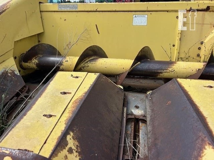 new-holland-tr85-image-18