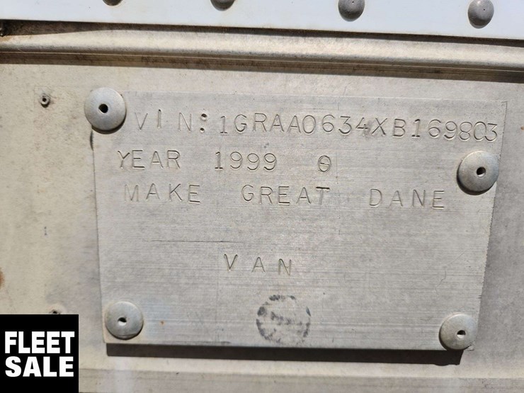 1999-great-dane-53'-x-102"-image-7
