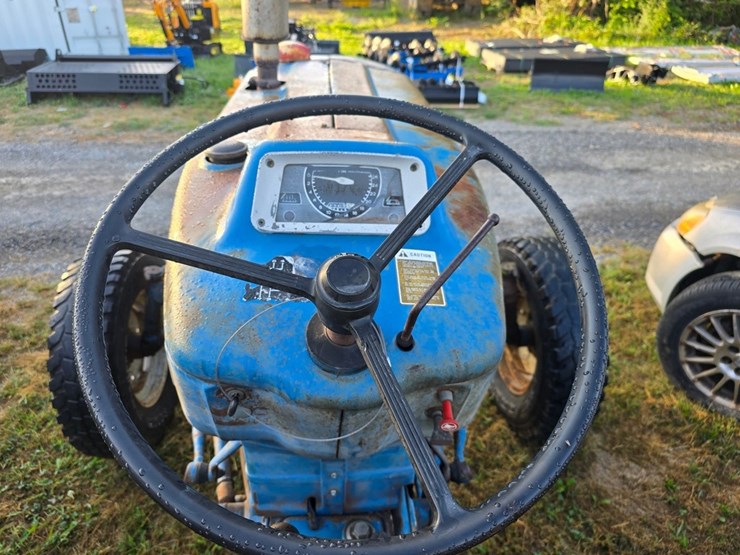 ford-3600-image-9