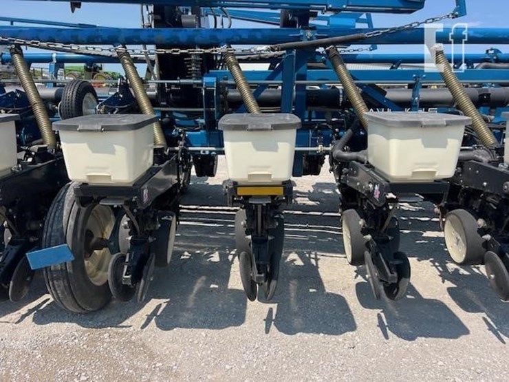 2008-kinze-3800sds-image-62