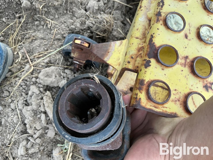john-deere-60-image-9