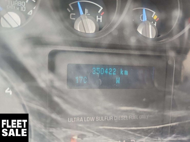 2016-ford-f550-image-9