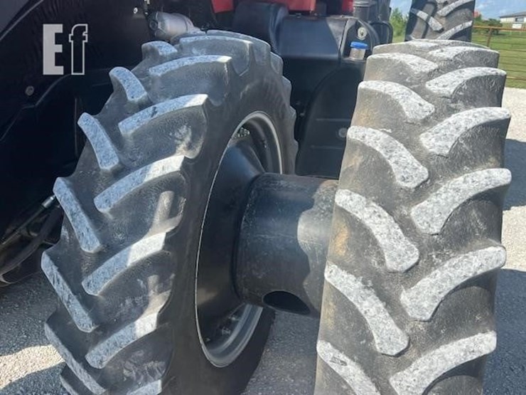2014-case-ih-magnum-315-image-16