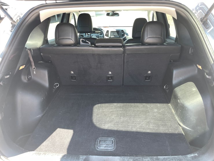 2019-jeep-cherokee-image-55