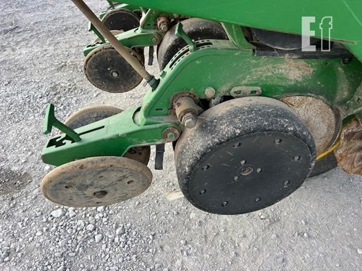 john-deere-1750-image-28