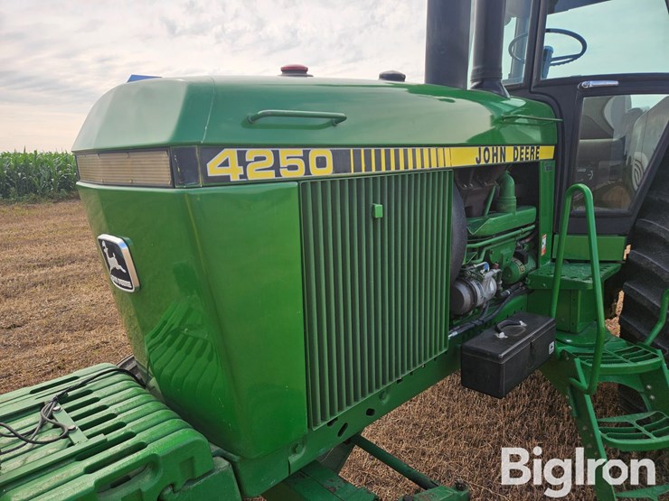 1985-john-deere-4250-image-12