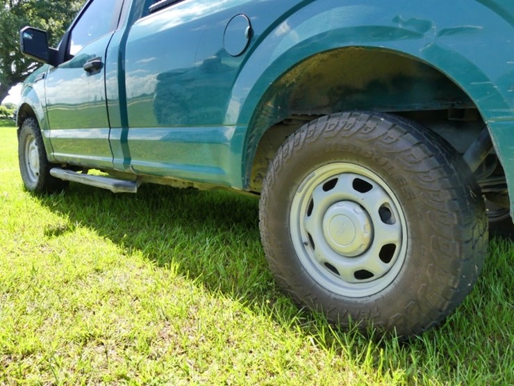 2019-ford-f150-xl-image-7