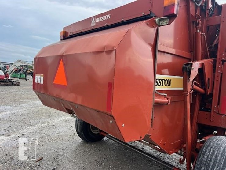 hesston-856a-image-21