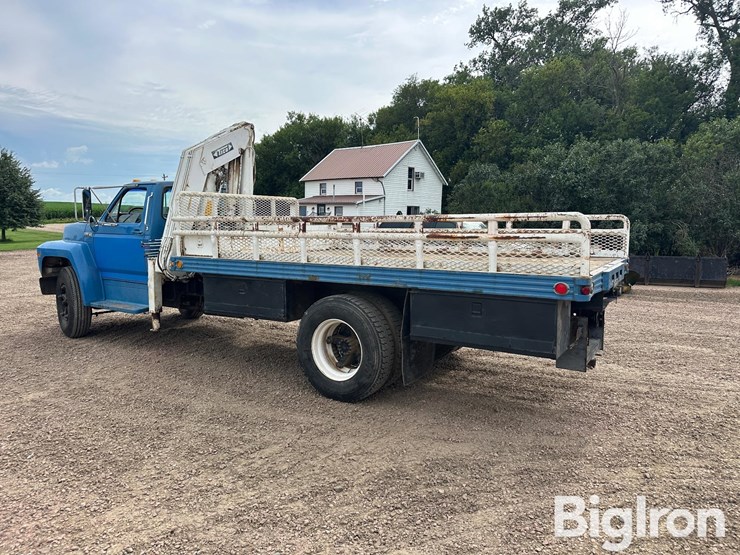 1982-ford-f700-image-7