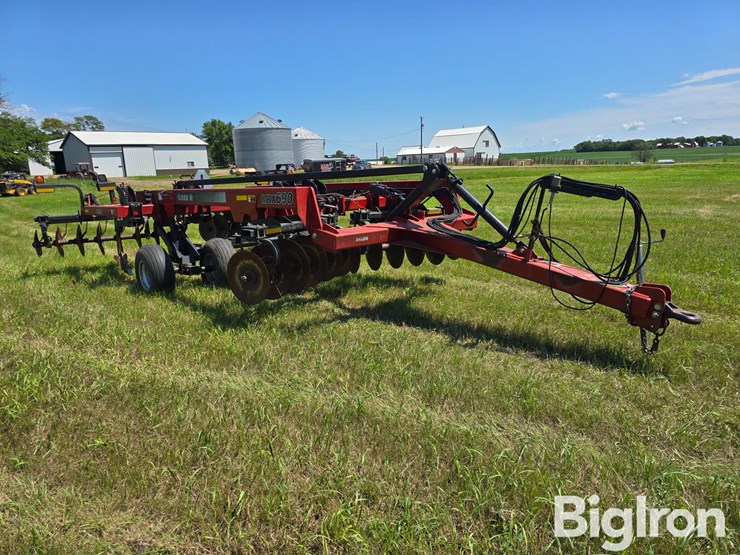 case-ih-mrx690-image-3