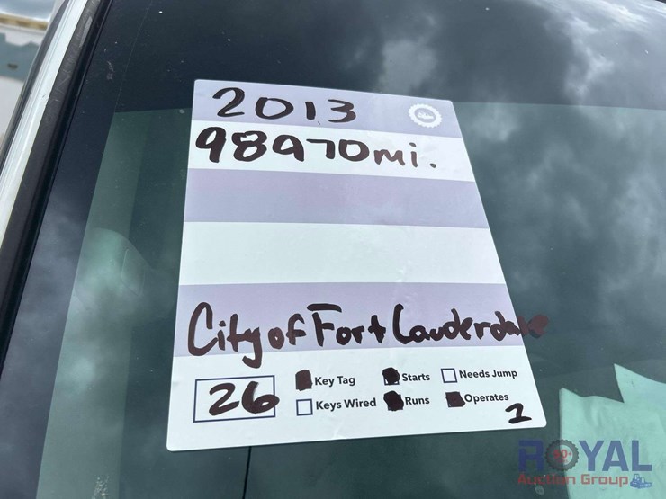 2013-ford-e350-image-10