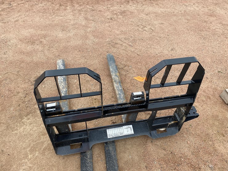 bobcat-pallet-fork-image-2