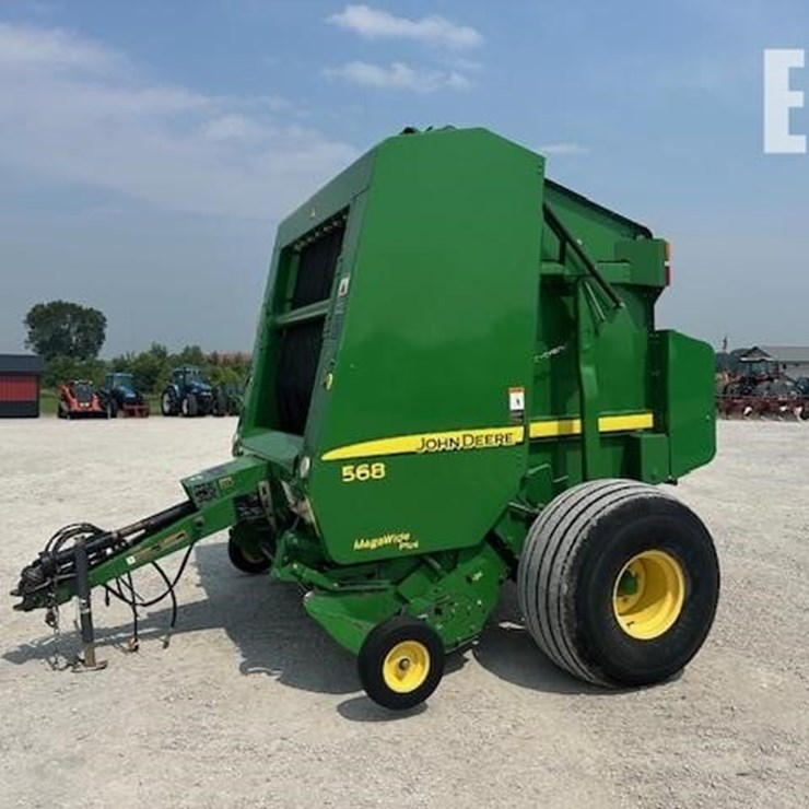 2009 JOHN DEERE 568
