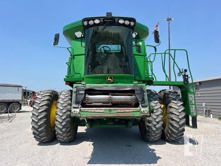 2009-john-deere-9670-sts-image-11
