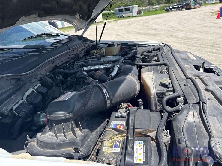 2017-ford-f550-image-23