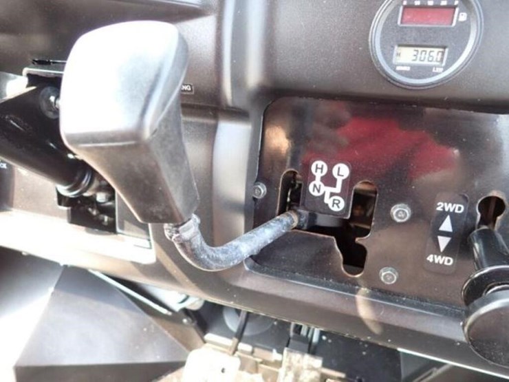 2015-kawasaki-mule-4010-image-21