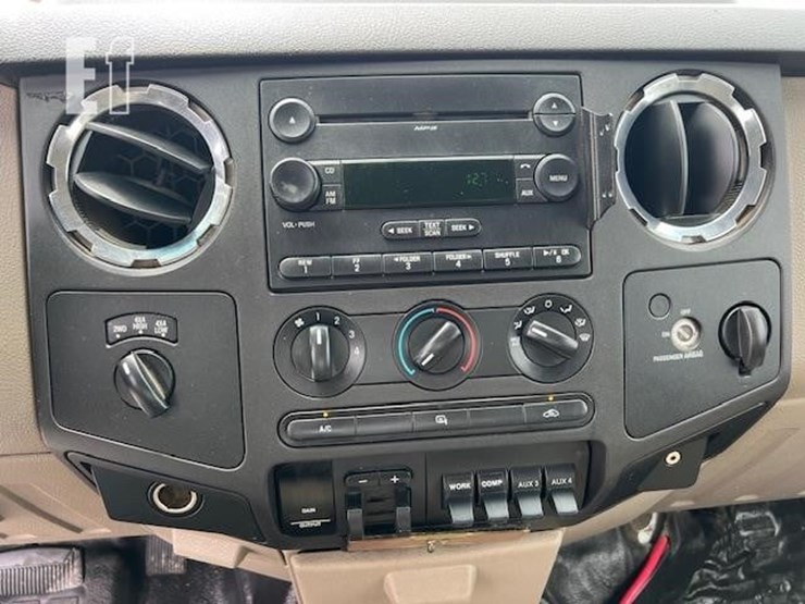 2008-ford-f550-image-42