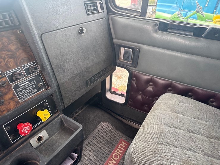 1994-kenworth-t600-image-44