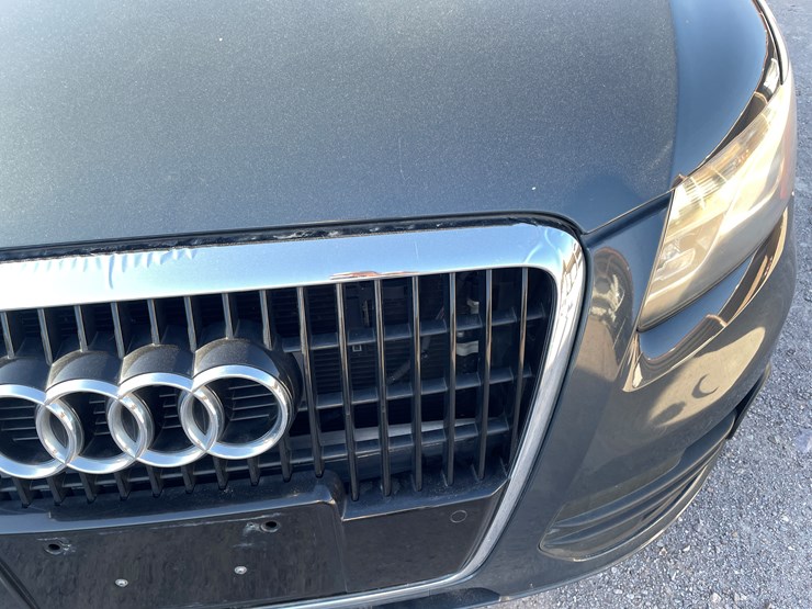 2010-audi-q5-image-10