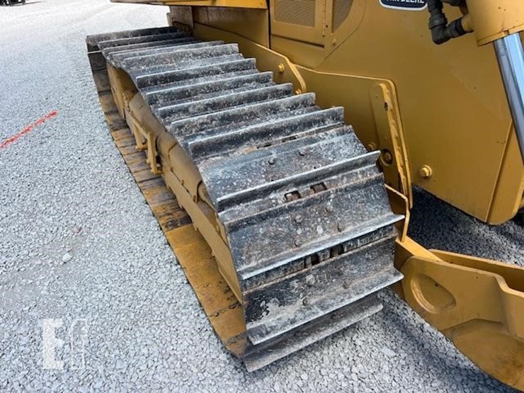 2000-deere-750c-lt-ii-image-12