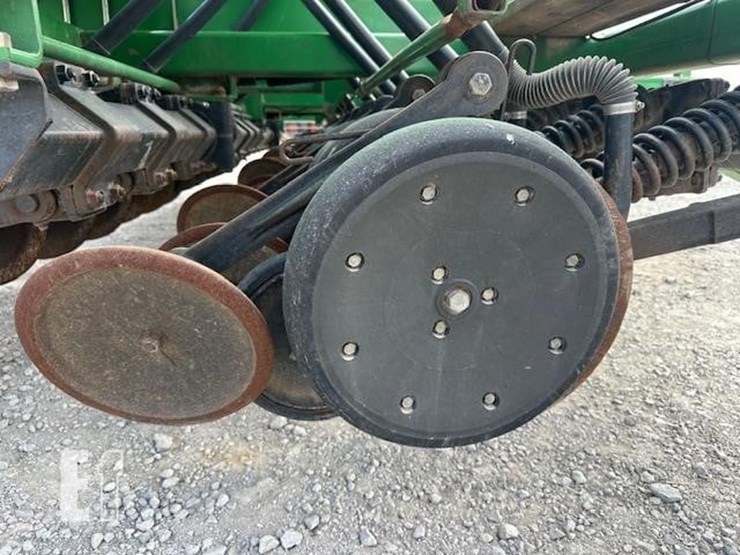 john-deere-1560-image-23