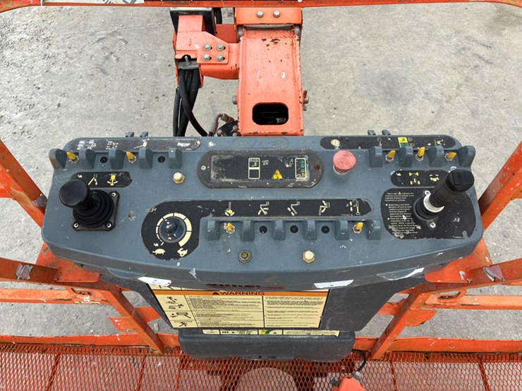 jlg-600s-image-15