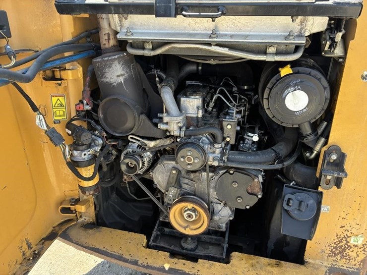 2011-caterpillar-262c-image-9