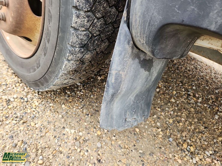 2016-ford-f550-image-40