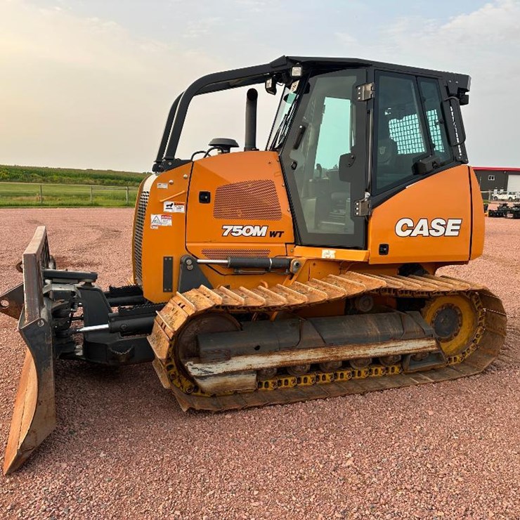 2020 CASE 750M