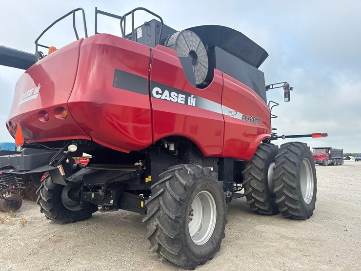 2004-case-ih-8010-image-8