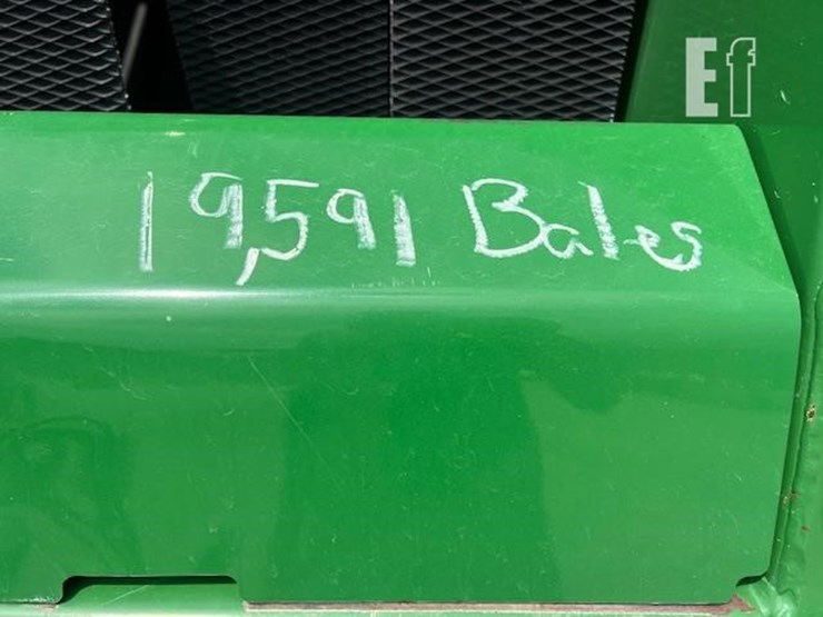 john-deere-560m-image-9