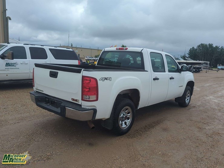2013-gmc-sierra-1500-image-4
