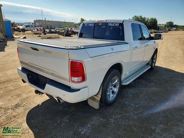 2016-ram-1500-laramie-image-4