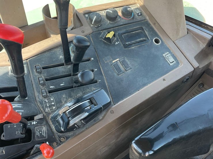 john-deere-7210-image-40
