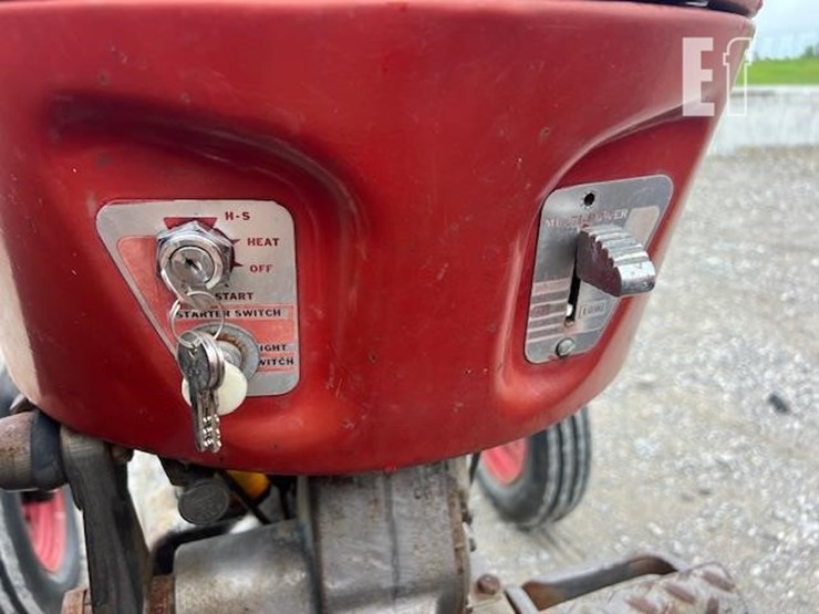 massey-ferguson-65-image-21