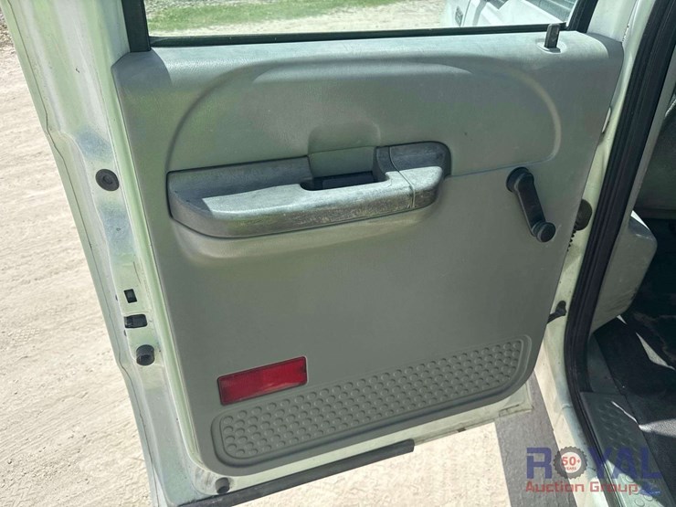 2002-ford-f350-image-19