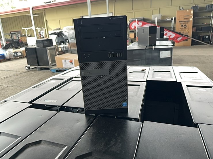 pallet-of-computers-image-3