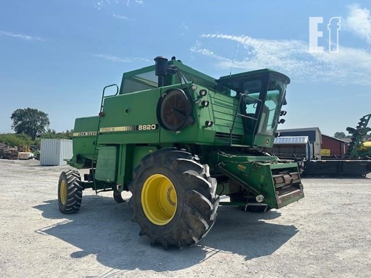 1988-john-deere-8820-image-7