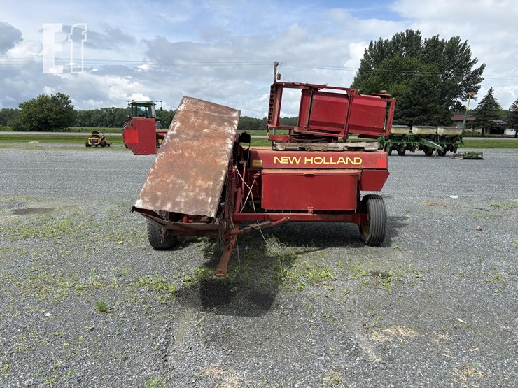 new-holland-310-image-7