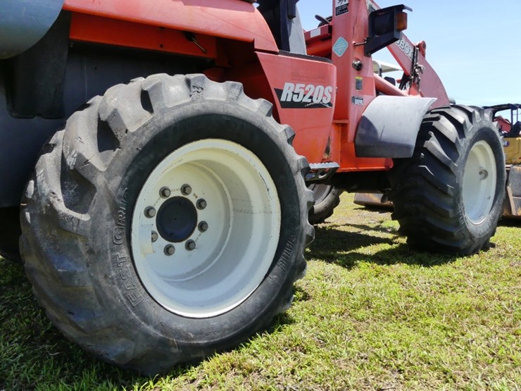 kubota-r520s-image-5
