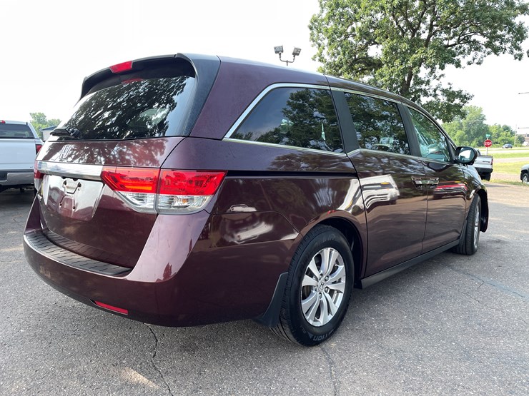 2014-honda-odyssey-image-5