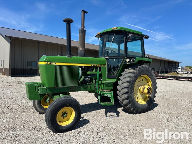 1976-john-deere-4430-image-1